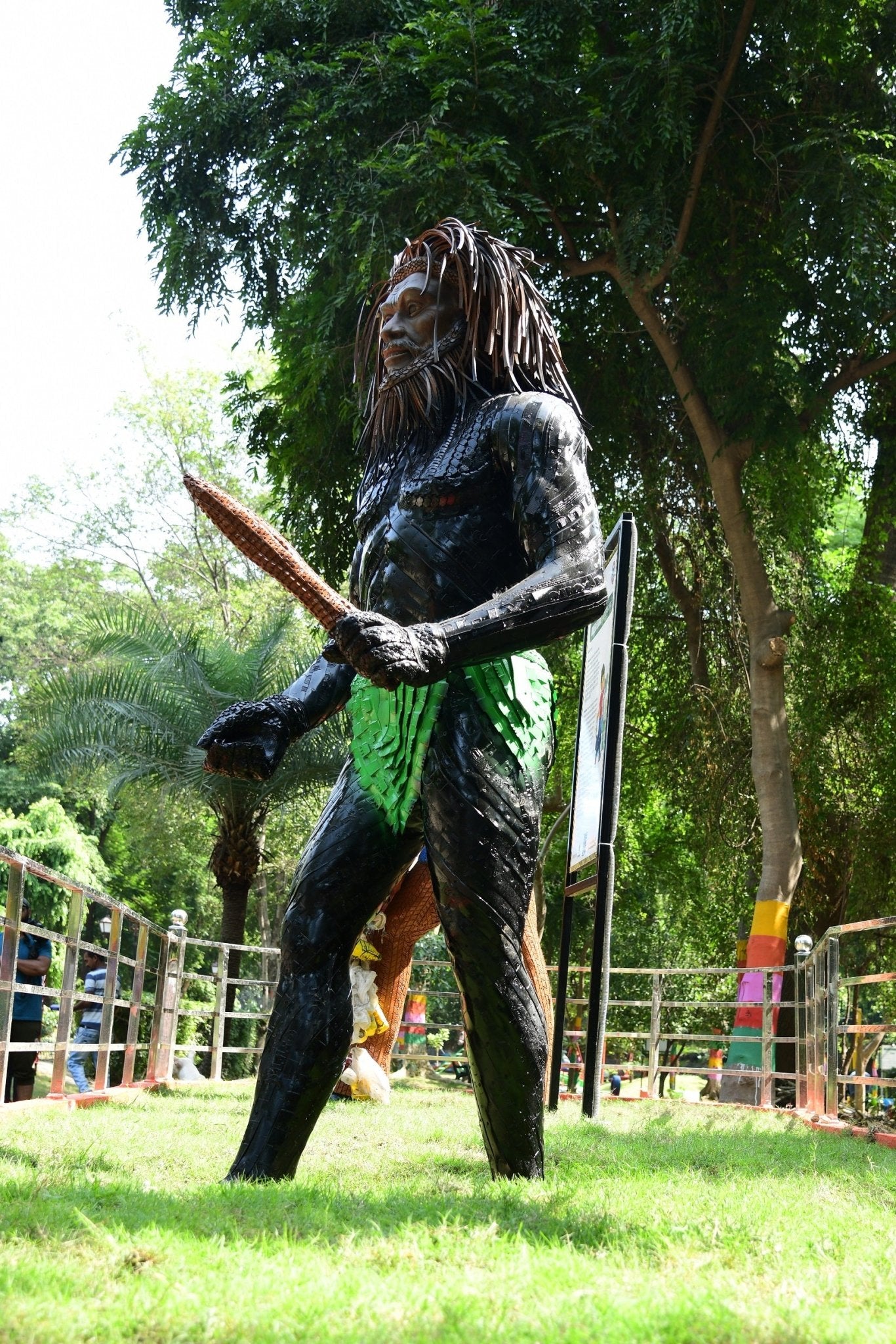 Human Sculpture - De'Dzines